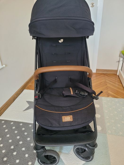 Carucior Joie Signature