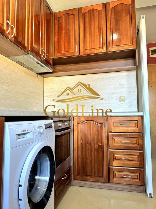 Двустаен апартамент до НБУ