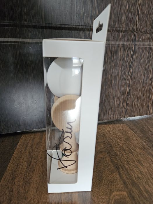 Kendama Krom cu semnături