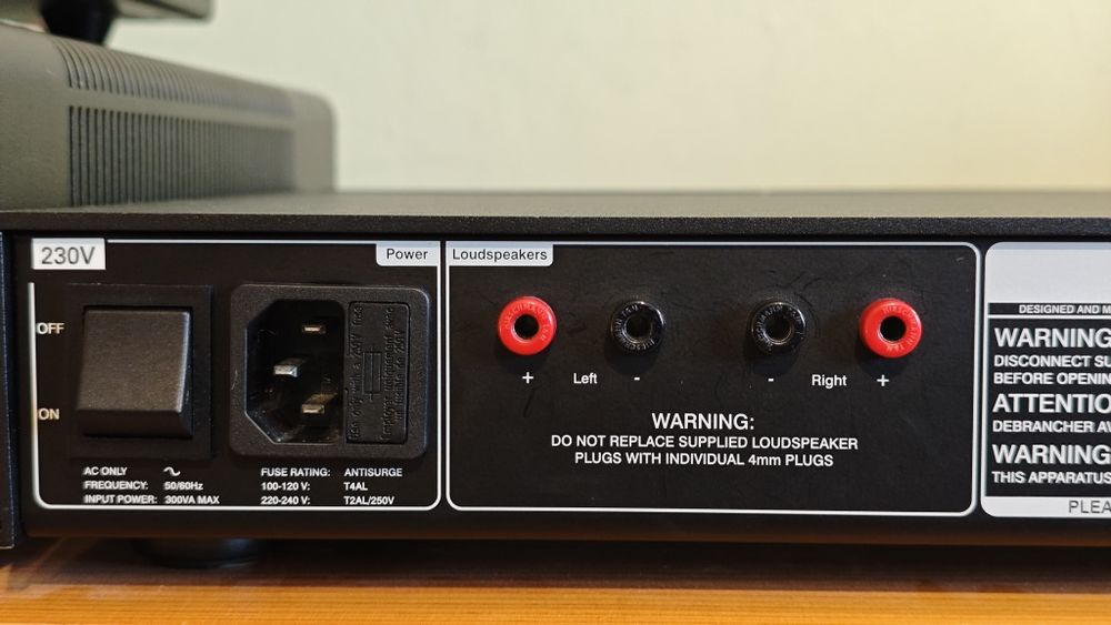 Naim Nait 5si  усилвател