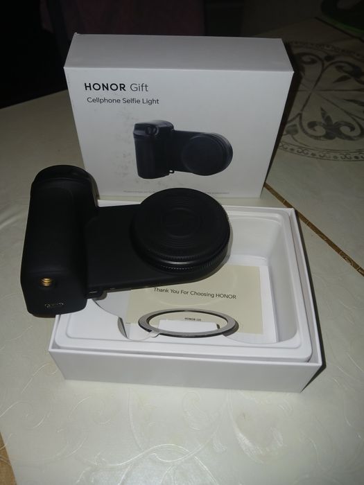 Селфи лампа Honor для смартфона