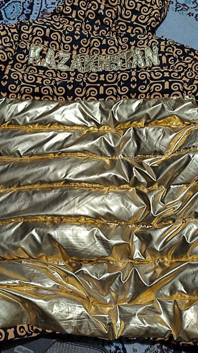 Продам куртку в хорошем состояний