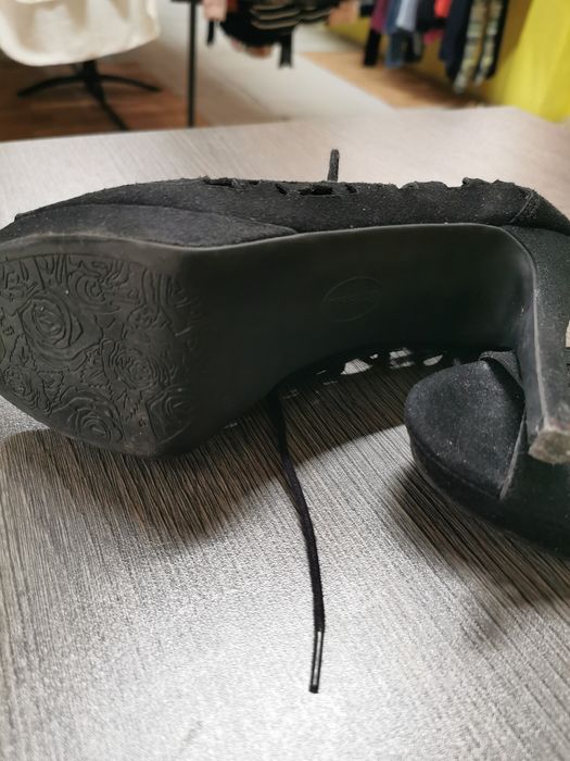 Дамски сандали от велур