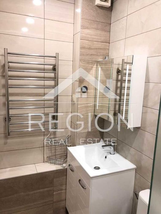 Дава се под наем Двустаен апартамент в Варна, Трошево - 80 кв.м за 612 € - Снимка #13