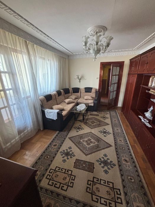 Inchiriez apartament 2 camere  zona Nord