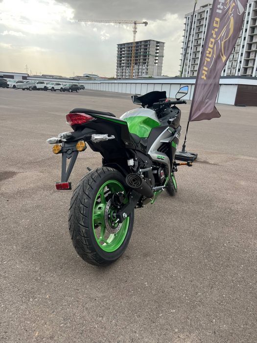 Yamaha R3 replica 250 cc incektor