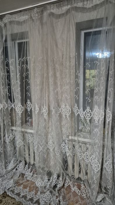 Тюль с узором длин