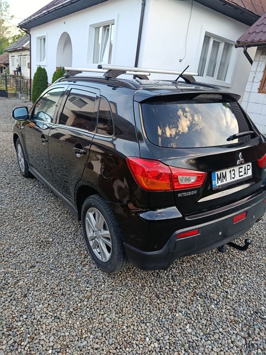 Mitsubishi asx 2011