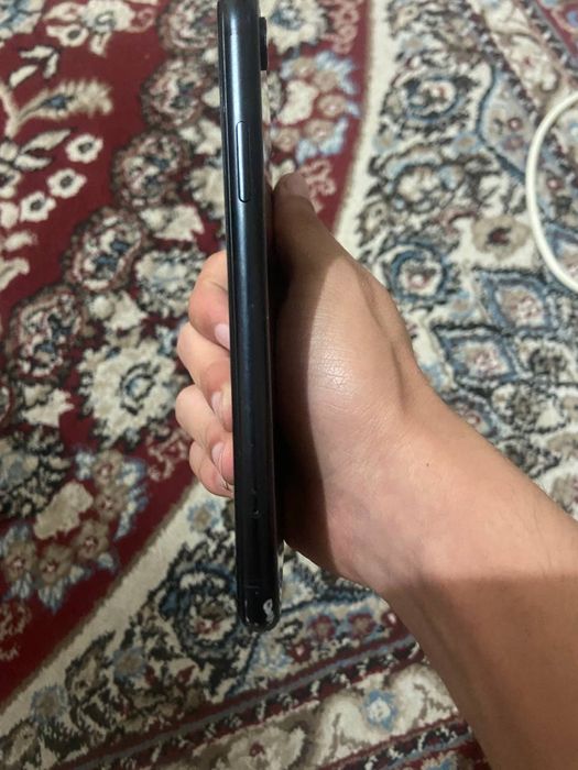Iphone Xr 128 gb sotladi