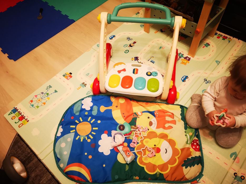 Centru de activități și antemergator