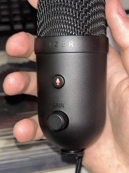 Razer Seiren V2 X