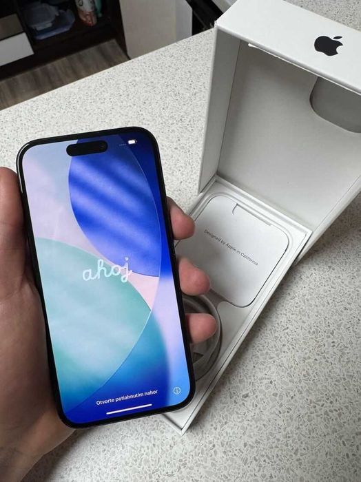 iPhone 15 черен цвят