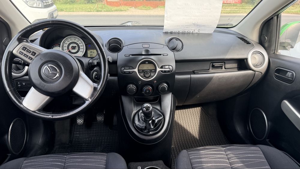 MAZDA 2 2008 — imagine 4