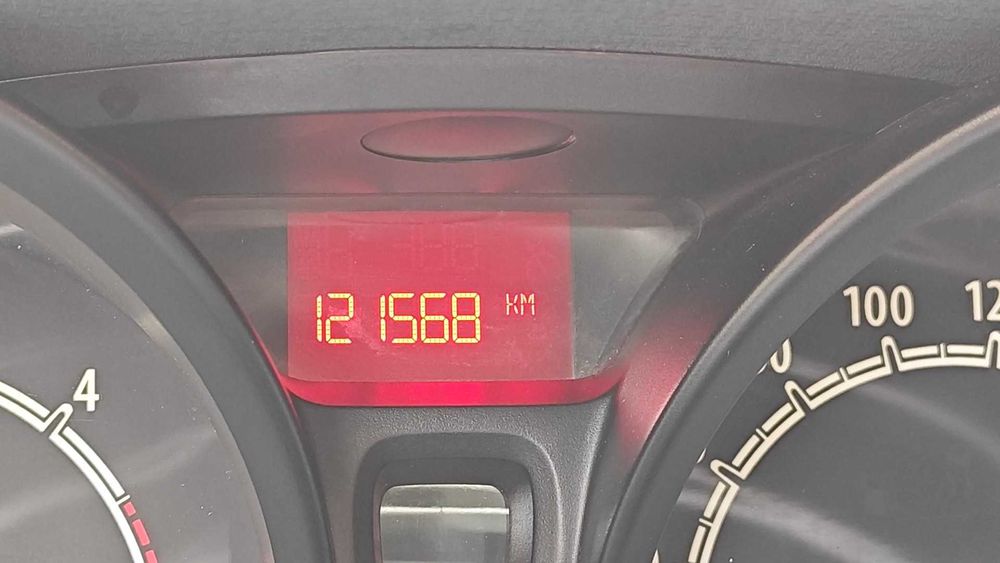 Ford Fiesta 1.4 TDCi 2009, vișiniu, 121.500 km reali, revizie nouă, ITP 2027