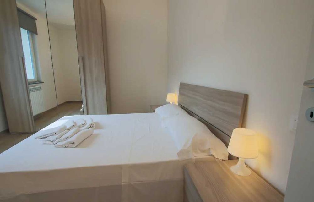 Дава се под наем Тристаен апартамент в Пловдив, Каменица 1 - 91 кв.м за 346.8 € - Снимка #2