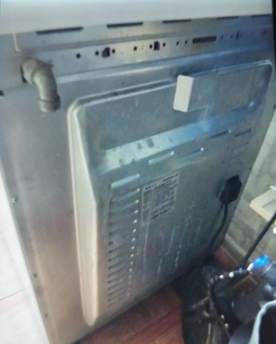 Продам газовую плиту комбинированая