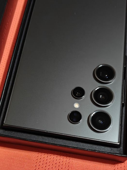 Samsung S24 Ultra 512 gb Ram 12 5G EAC