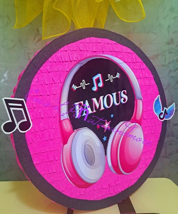 Piñata TikTokStitch,HelloKitty,Vampirina,Ponei,Barbie,Spongebob,Pisic