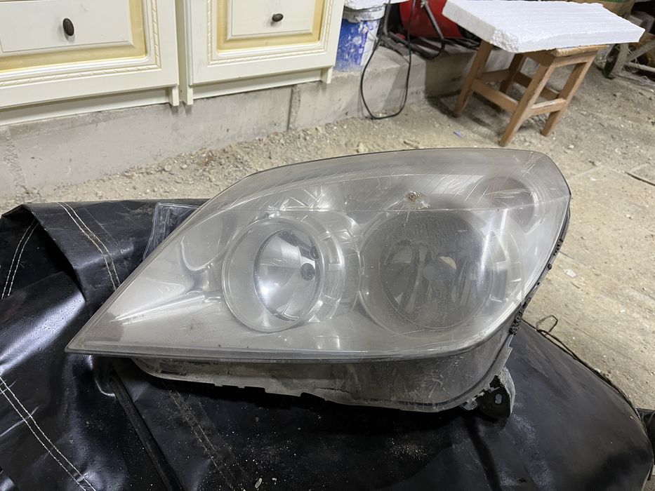 Опел астра передный фара комплект бу