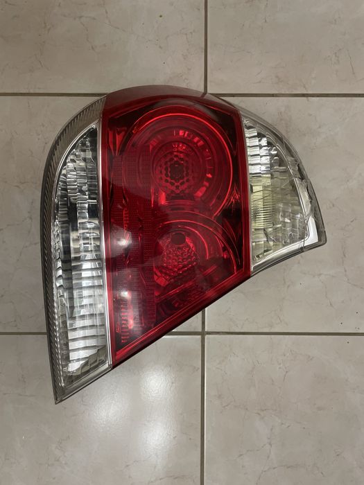 Продам задний левый стоп-сигнал Toyota Camry XV30 / Camry 35