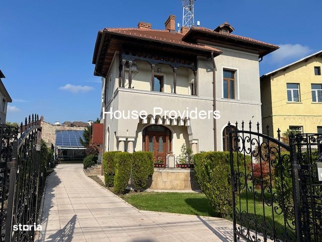 Ultracentral, vila deosebita