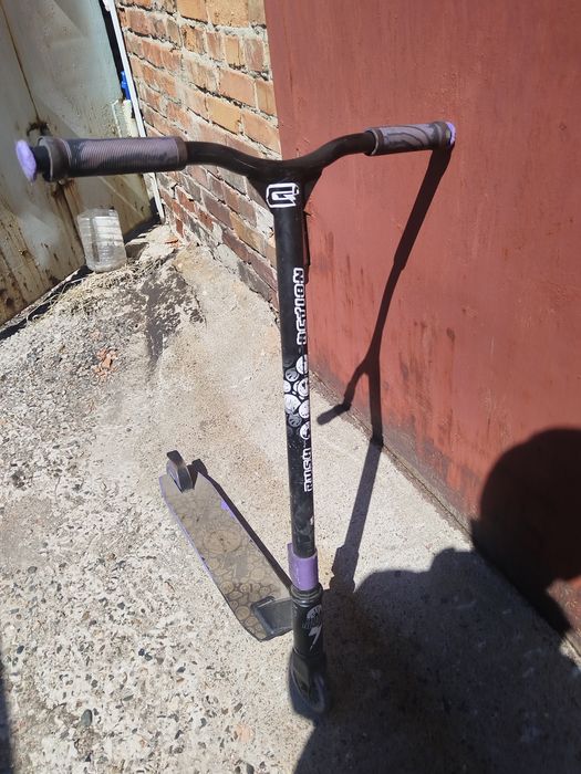 трюковой самокат