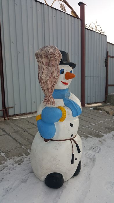 Снеговик из гипса