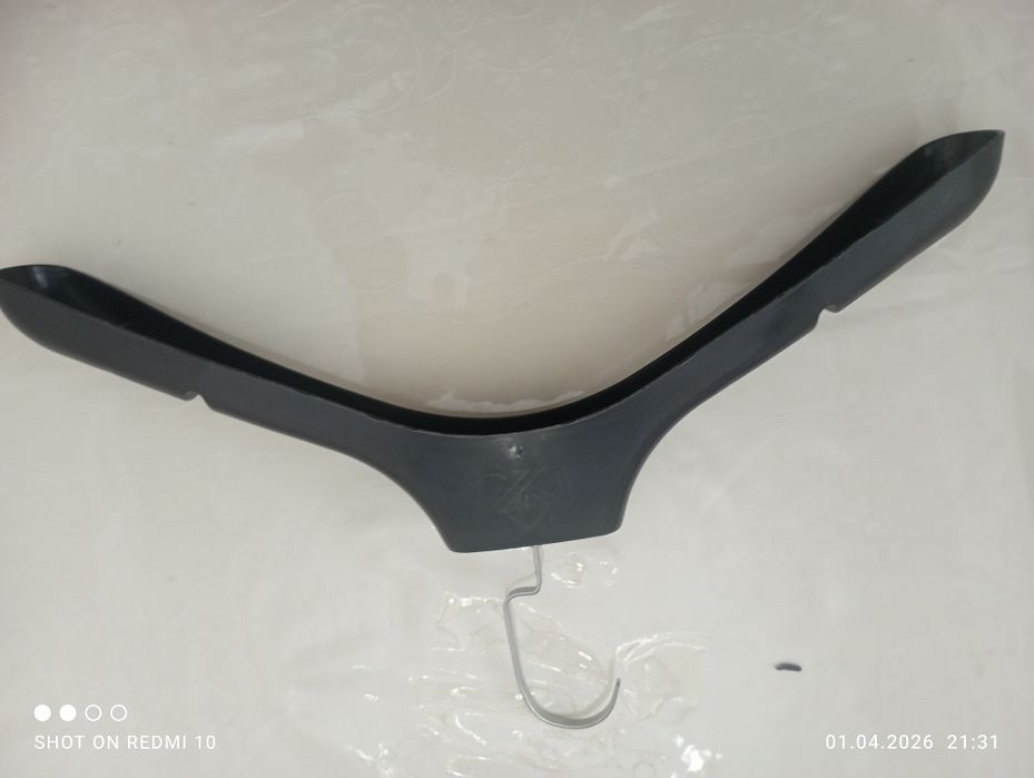 Продам вешалки и Буратино