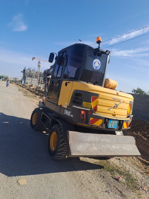 Экскаватор услула