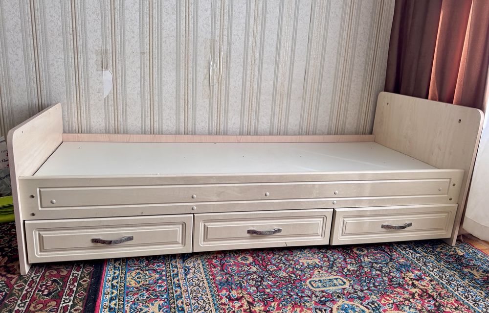 Клмплект детская мебель