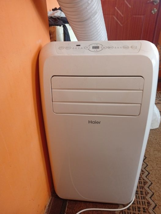 Продава се преносим климатик Haier