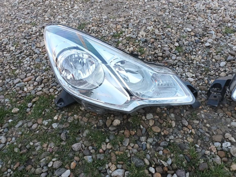 ляв и десен фар за ситроен ц3 мк2 09-16 CITROEN C3 II