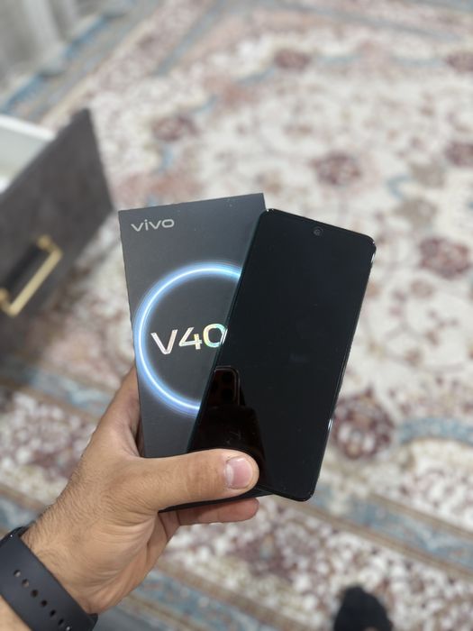 Продам Vivi v40 lite