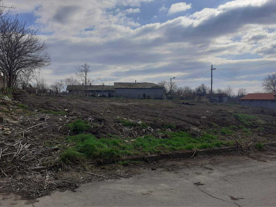 Продава се Парцел в Шумен, Басейна - 1080 кв.м за 14 €/кв.м - Снимка #2