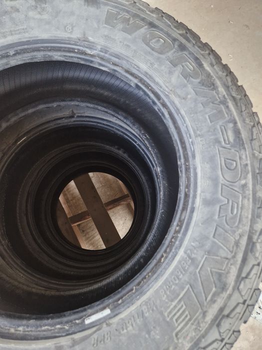 Продам 4 комплекта резины (16шт)