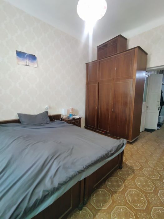 Продается 2х комнатная квартира в городе.