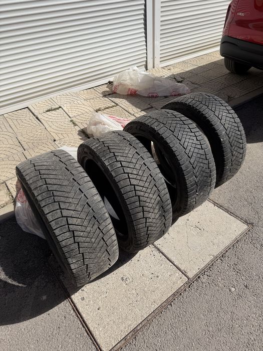Зимни гуми Pirelli Ice Zero 255/45/20