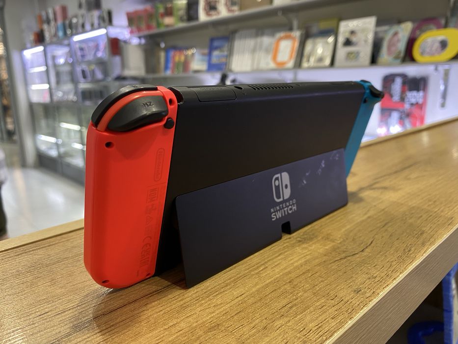 nintendo switch OLED 256GB + 27 топ игр
