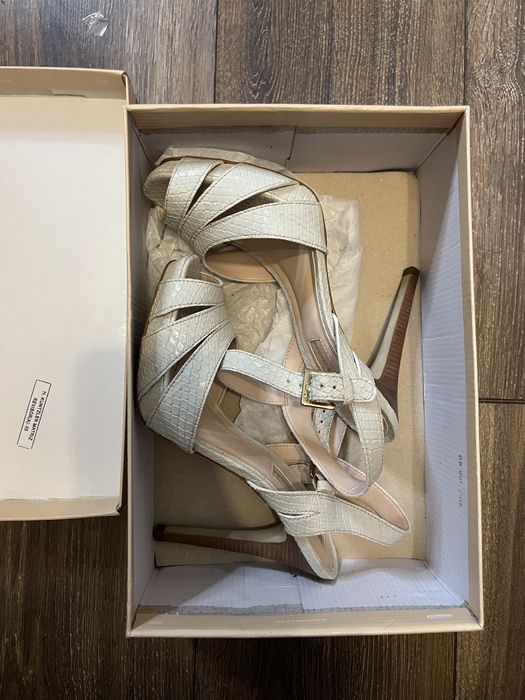 Продам босоножки Jorge bischoff