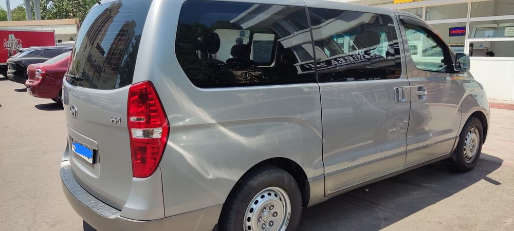 Hyundai H1 Starex 2016 года