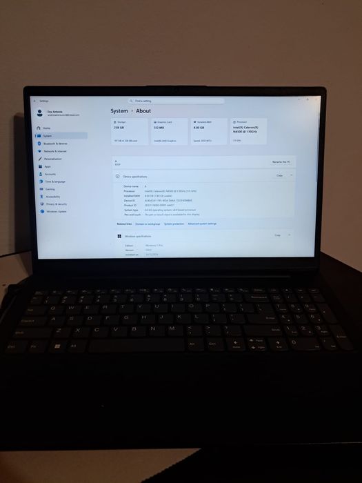 Laptop lenovo ca si nou
