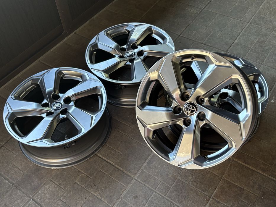 Оригинални джанти Toyota Rav 4 / Тойота 18" 5х114.3