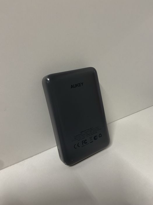 Повербанк AUKEY(для iPhone)