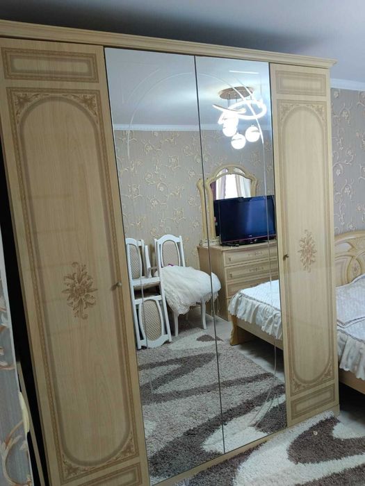 Спальный гарнитур сатылады