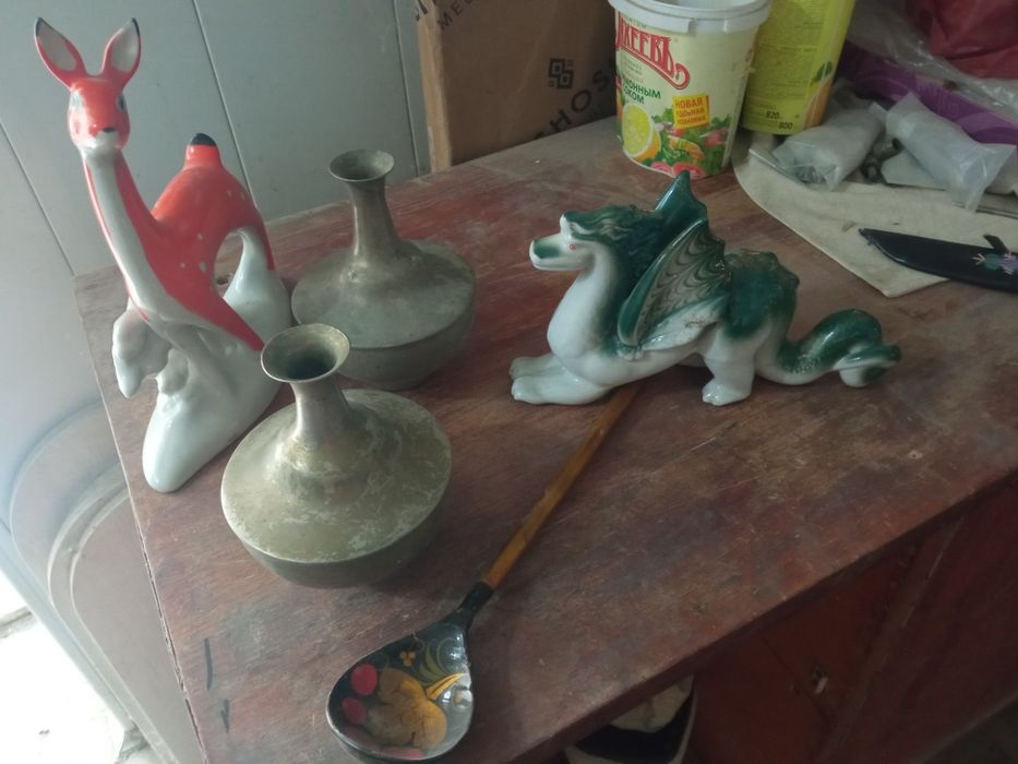 Продается.  Статуэтки.  Сувинир
