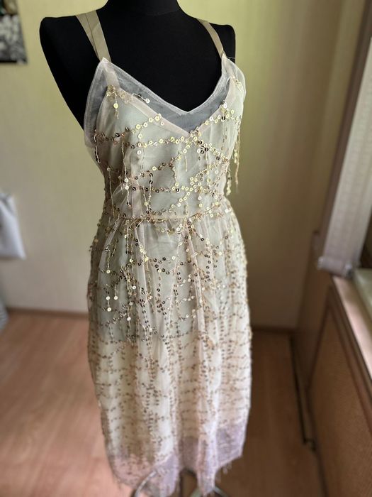 Платье длинное с пайетками