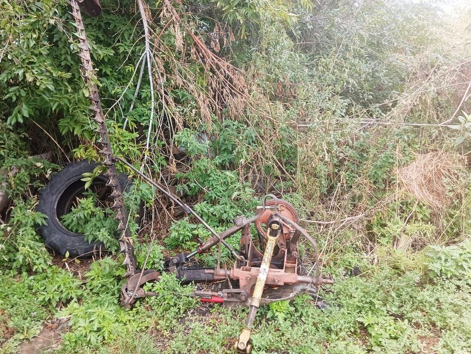 Продам косилку "Шумахер", грабли, плуг, талкушка.