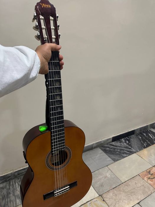 Klassika gitara Valencia