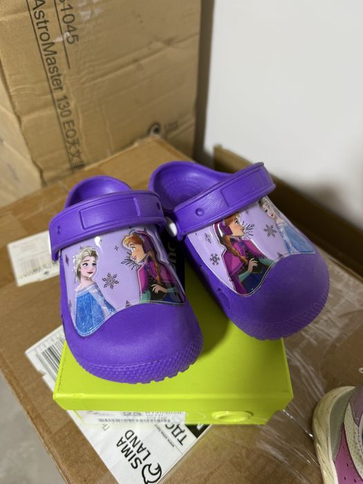 Детская обувь на девочку