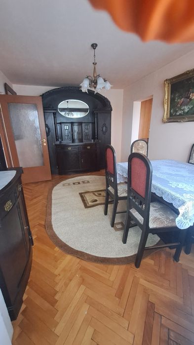 Apartament 2 camere semidecomandat
